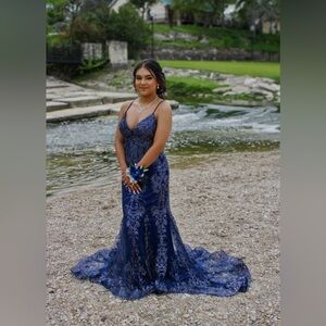 Prom dress for sale! (Asking 200 but lowest is 135) Only worn once